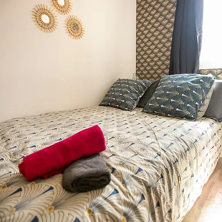 Apartment La Teranga - Wifi - Coeur De - Gare Les Mureaux
