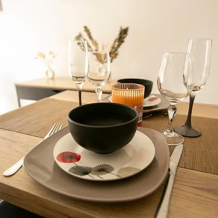 La Teranga - Wifi - Coeur De - Gare Apartment Les Mureaux